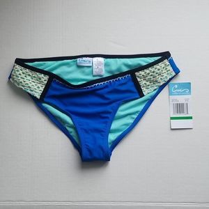 California Waves Women's Crochet-Trim Hipster Bikini Bottoms Size Large NWT